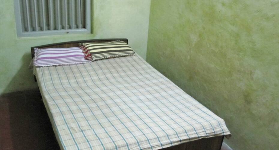 Roshni Hotel, Aligarh 4